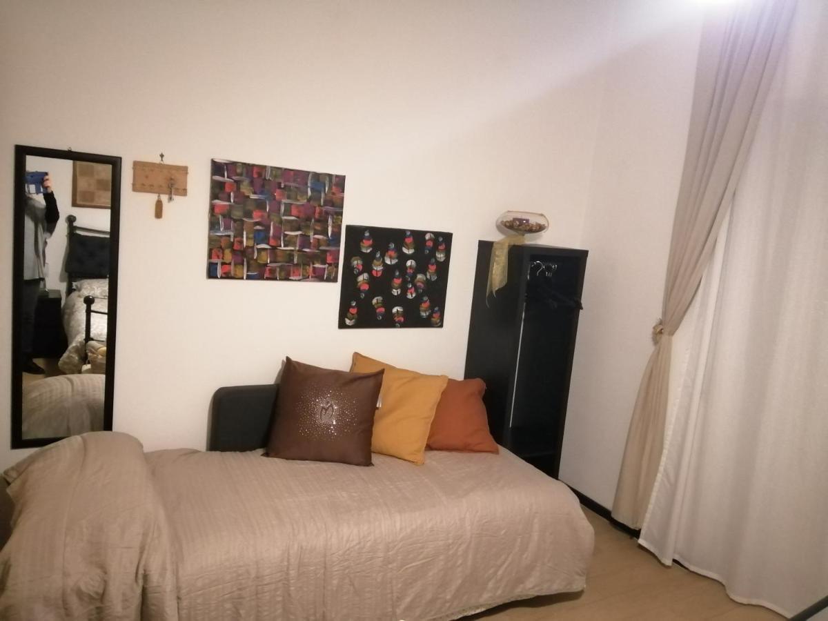 Ferienwohnung L'Approdo Del Re Caserta Exterior foto