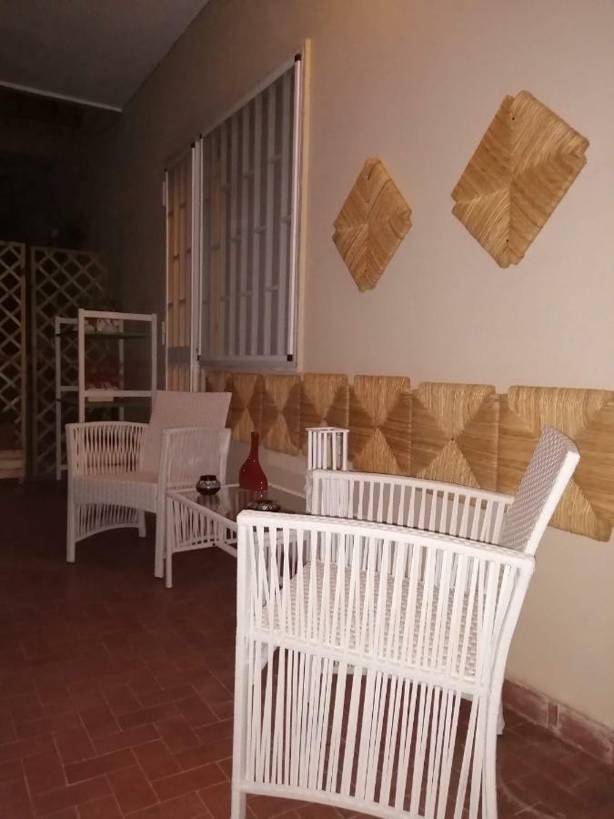 Ferienwohnung L'Approdo Del Re Caserta Exterior foto