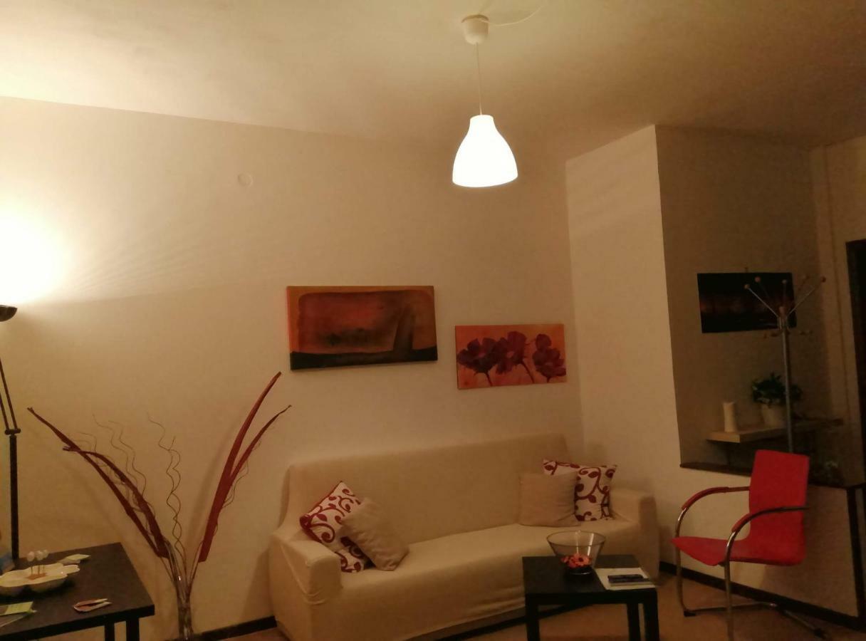 Ferienwohnung L'Approdo Del Re Caserta Exterior foto